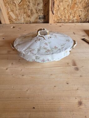Antique Haviland Limoges Schleiger Lidded Serving Bowl VGC France